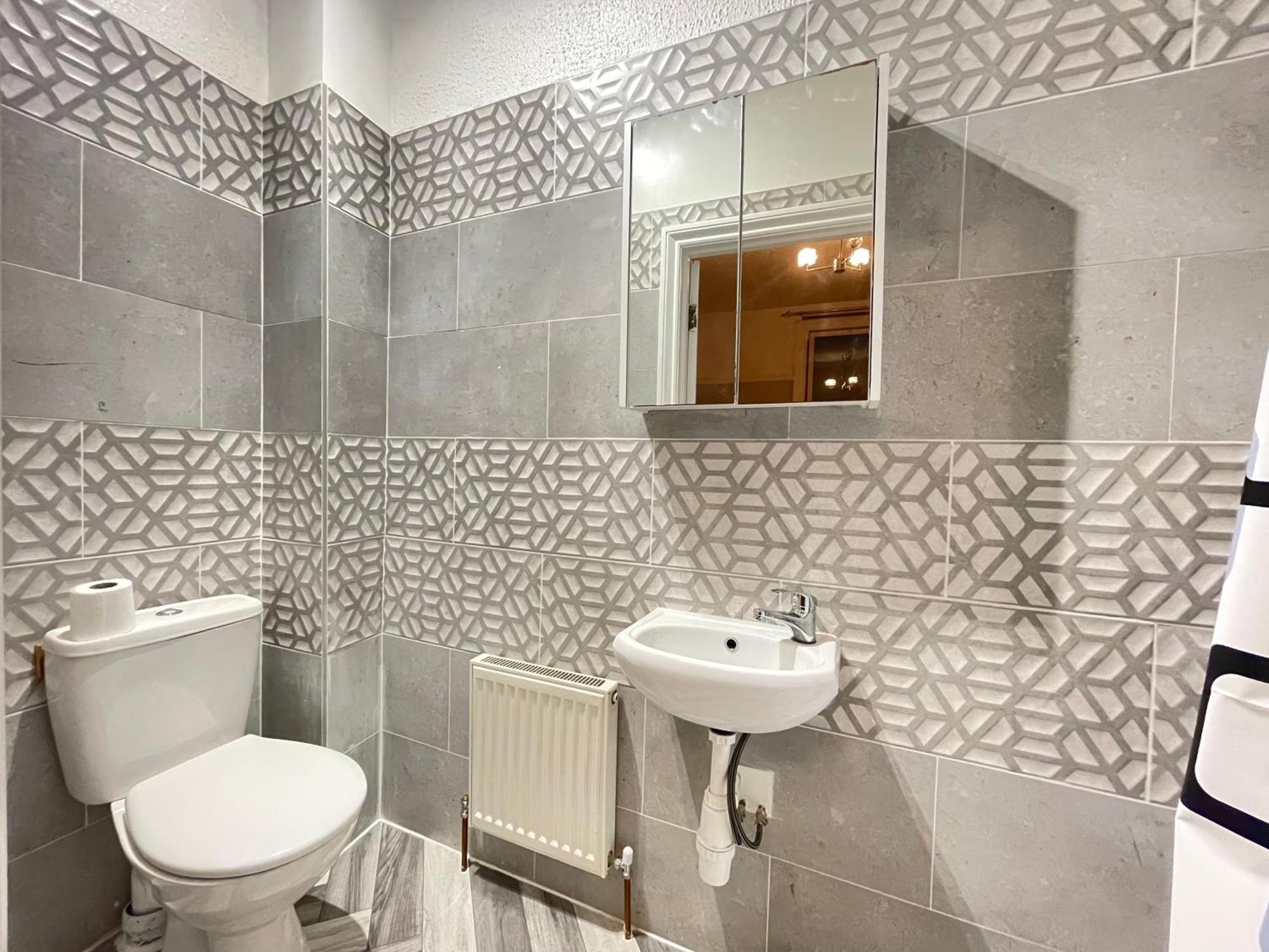 Room With Private Bathroom And Shared Kitchen London Eksteriør billede