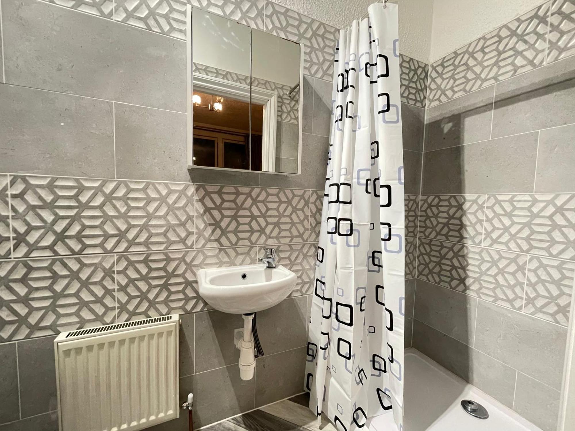 Room With Private Bathroom And Shared Kitchen London Eksteriør billede